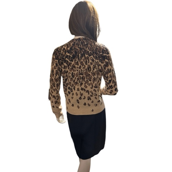 ✅ Lord and Taylor Cashmere Animal Print Sweater - Picture 3 of 3